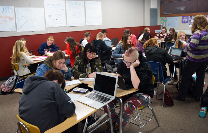 Bruins work on math in Vicki Burrells Integrated Math II class. Photo by McKenna Hisaw