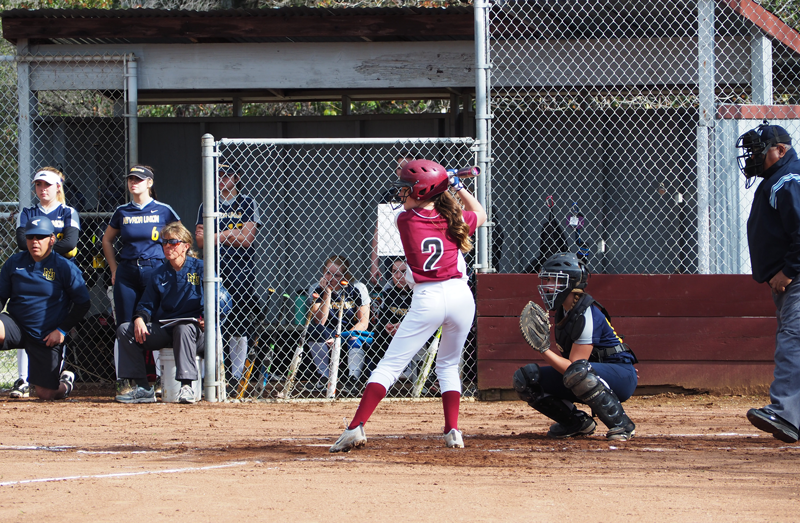 Sophomore+Ashlyn+Canizalez+gets+ready+to+bat+during+a+JV+Softball+game.+Photo+by+Zach+Fink.+