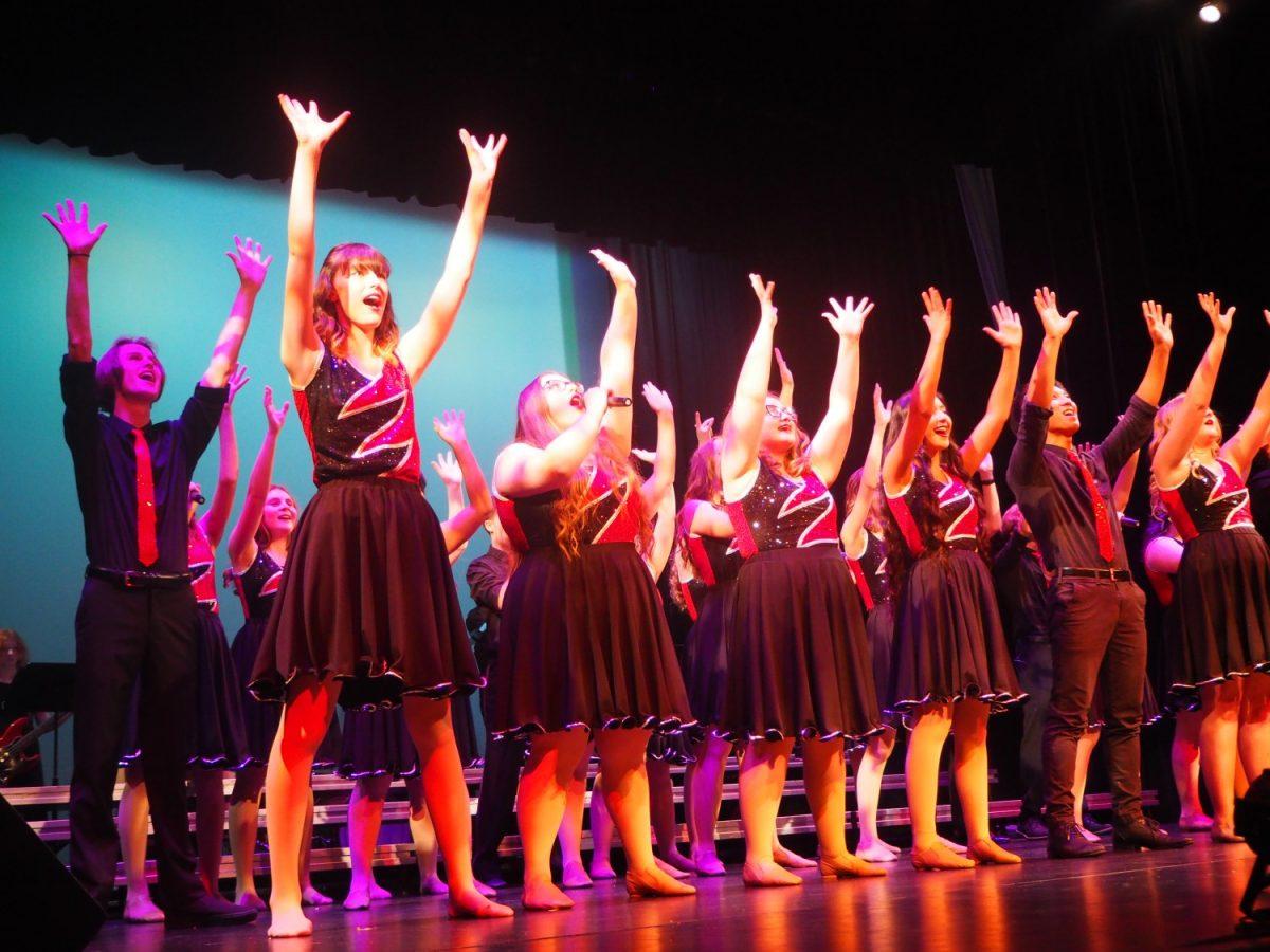 The Starlite Show Choir opens the Sounds of the Season concert. Photo by Maddie Meilinger