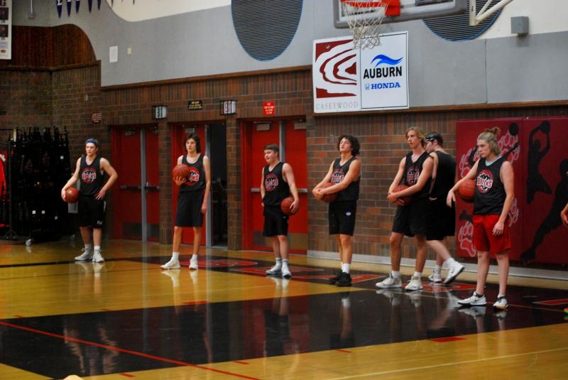 During Bear Rivers 2020-21 school year, the Varsity Boys Basketball team practiced under strict COVID-19 health protocols. Photo by Maddie Meilinger