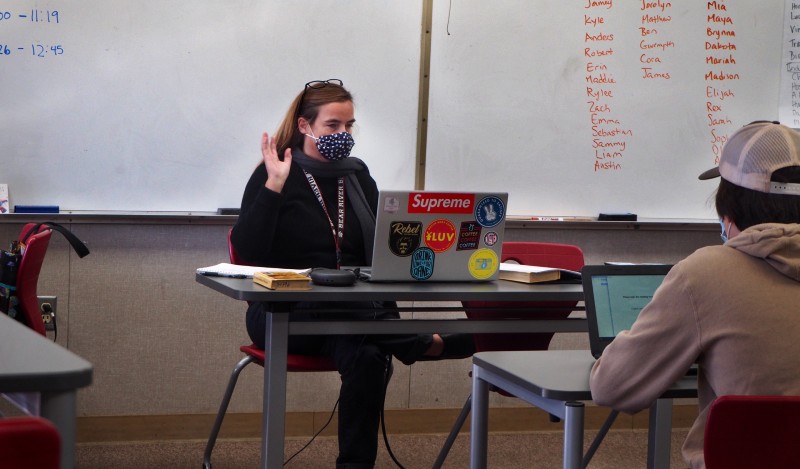 English teacher Kristina Stroeve teaching a hybrid learning class. Photo by Maya Bussinger