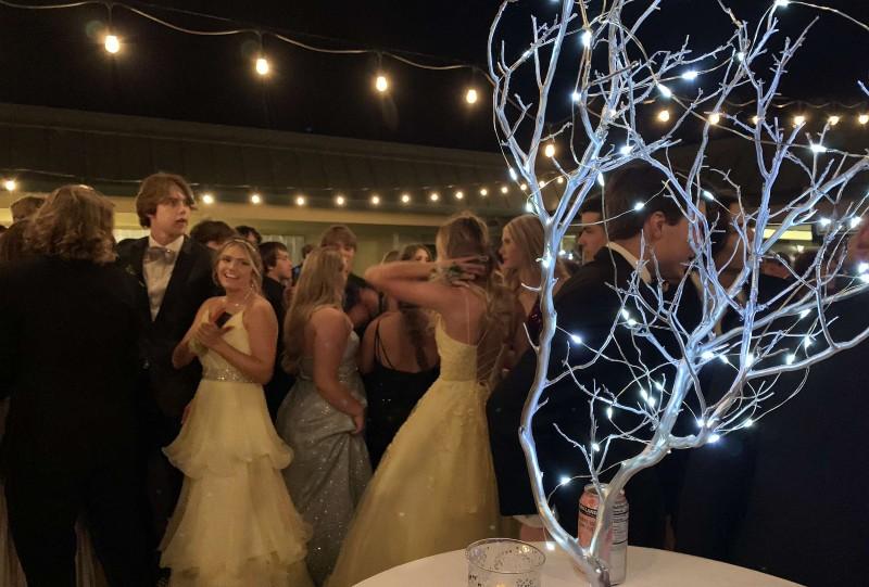 Bruins+held+a+student+run+prom+at+an+outdoor+venue+this+year.+Courtesy+Photo