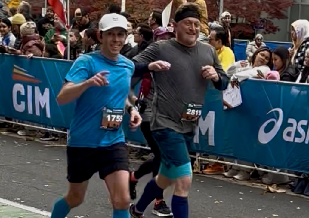 Matt MacDonald (left) ran the California Qualifier Marathon on Dec. 7, a personal ‘redemption’ for him. But what awaited him on the route wasn’t just a journey of self-discovery.